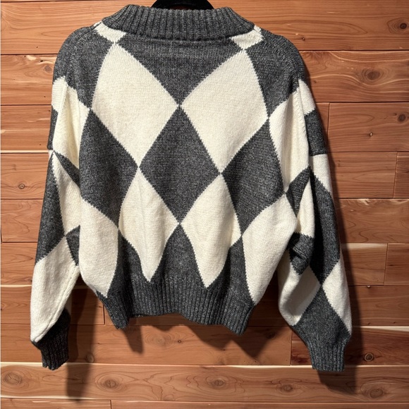 Pringle for H and M argyle sweater - Picture 3 of 3